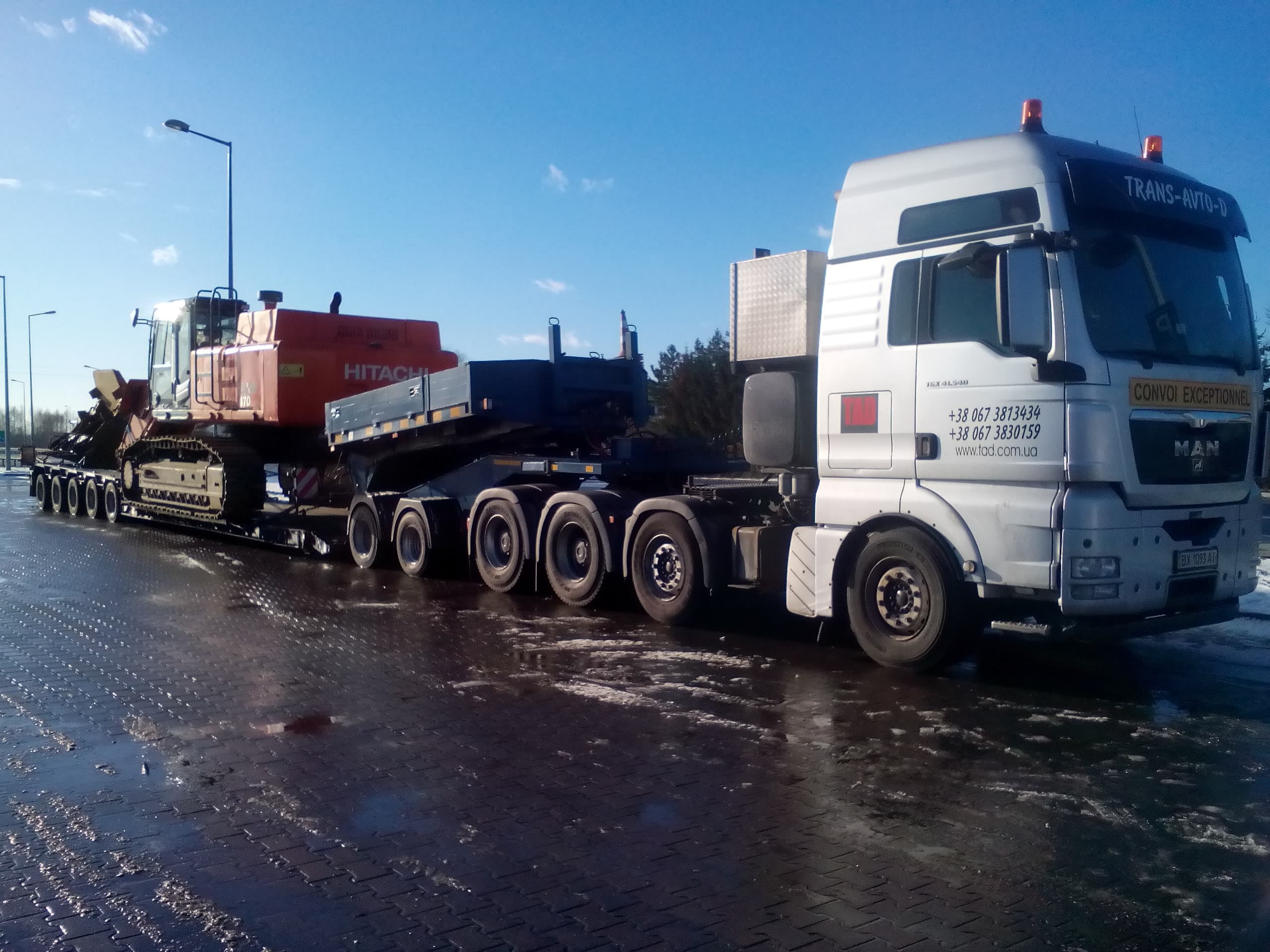 Перевозка экскаватора Hitachi ZX 470
