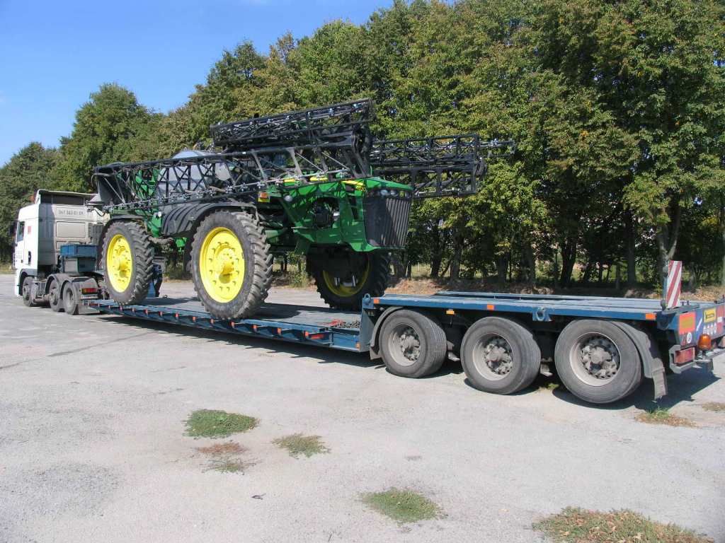 Перевозка опрыскивателя Джон Дир 4930