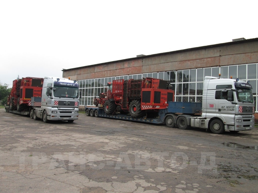 Transportation combine harvester