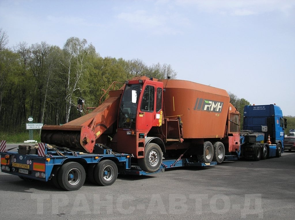 Негабаритная перевозка кормоуборочной машины