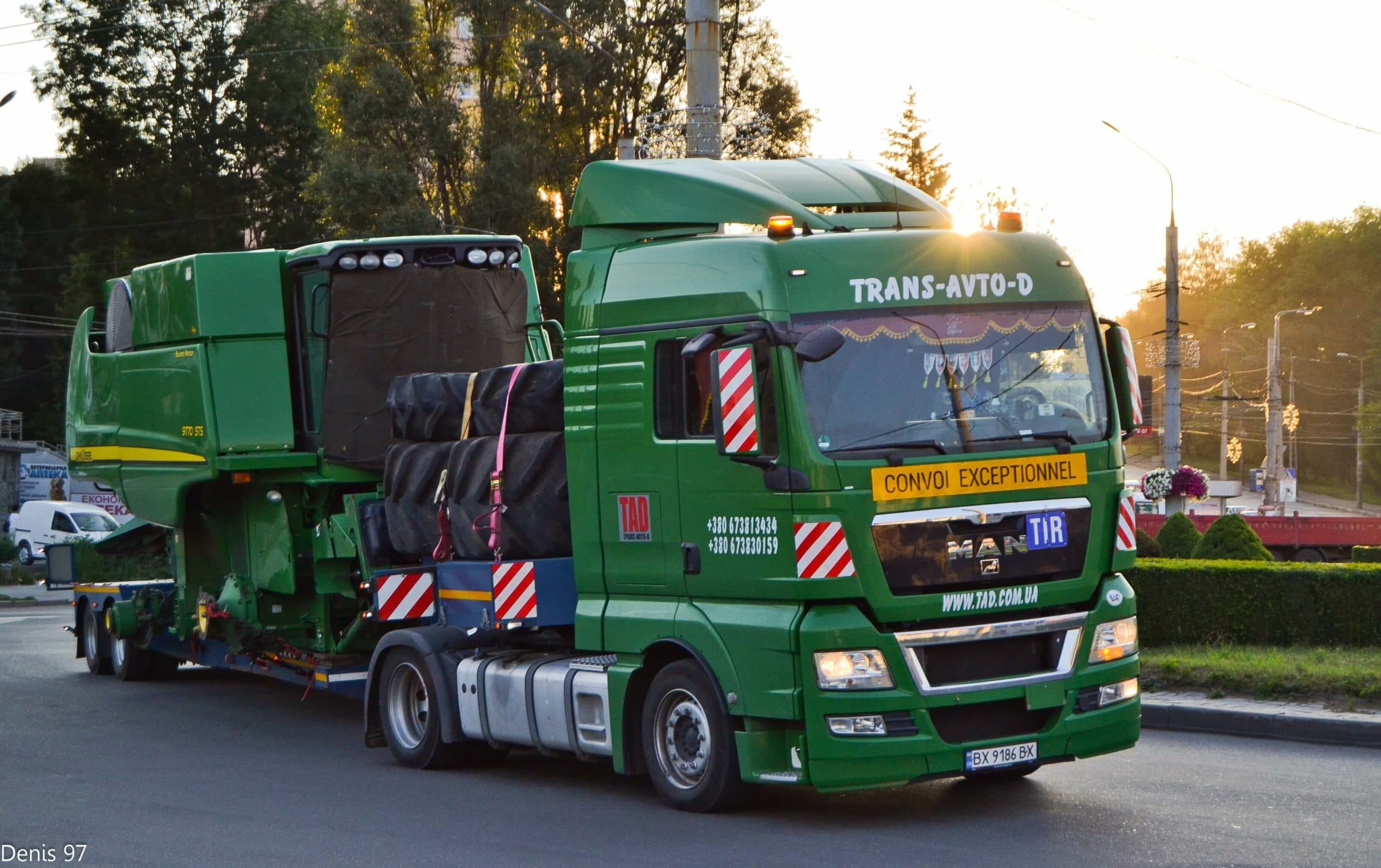 Перевозка-комбайна-ДжонДир-в-городе-Тернополь