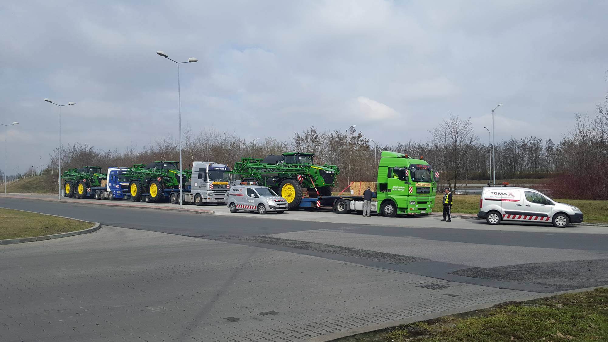 Перевозка-опрыскивателей-JohnDeer-в-Европе