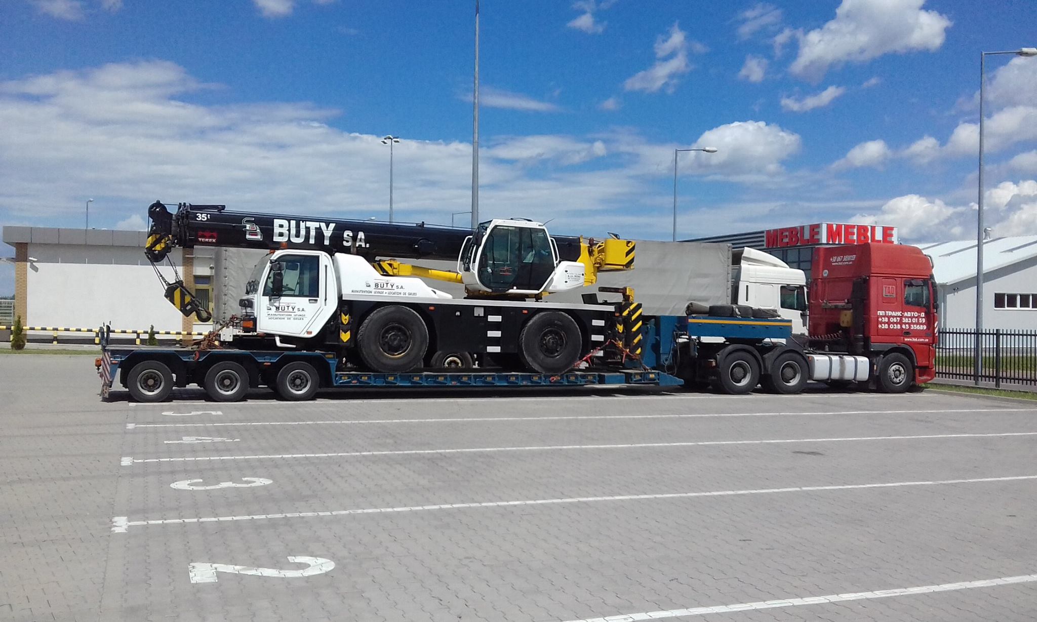 Transportation-truck-crane-TEREX-weighing-25-tons-route-Poland-Odessa-