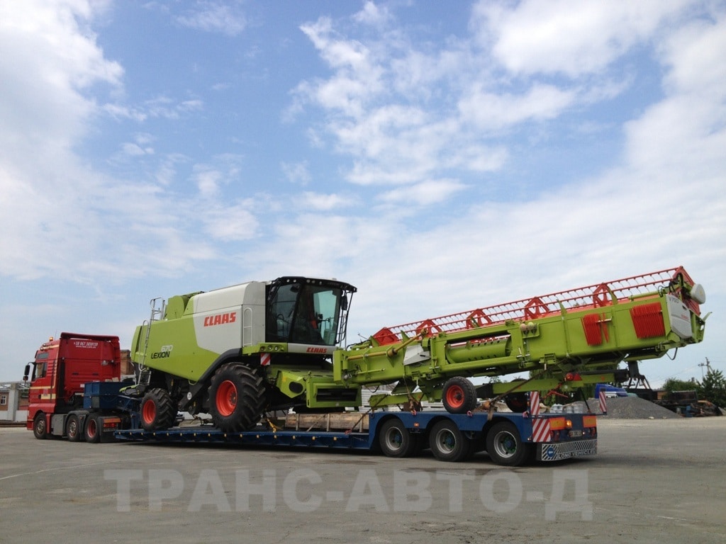 Transportation-combine-Lexion-670-in Ukraine