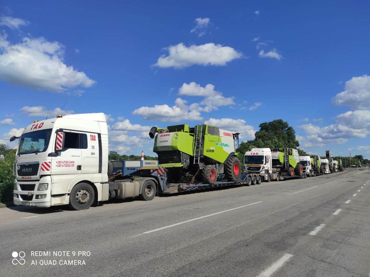 Oversized transportation of CLAAS combines