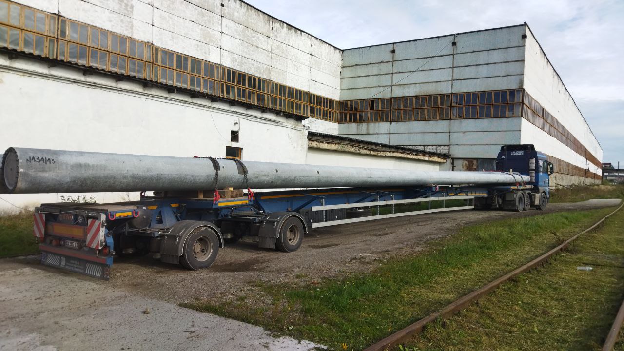 Transportation of long beams