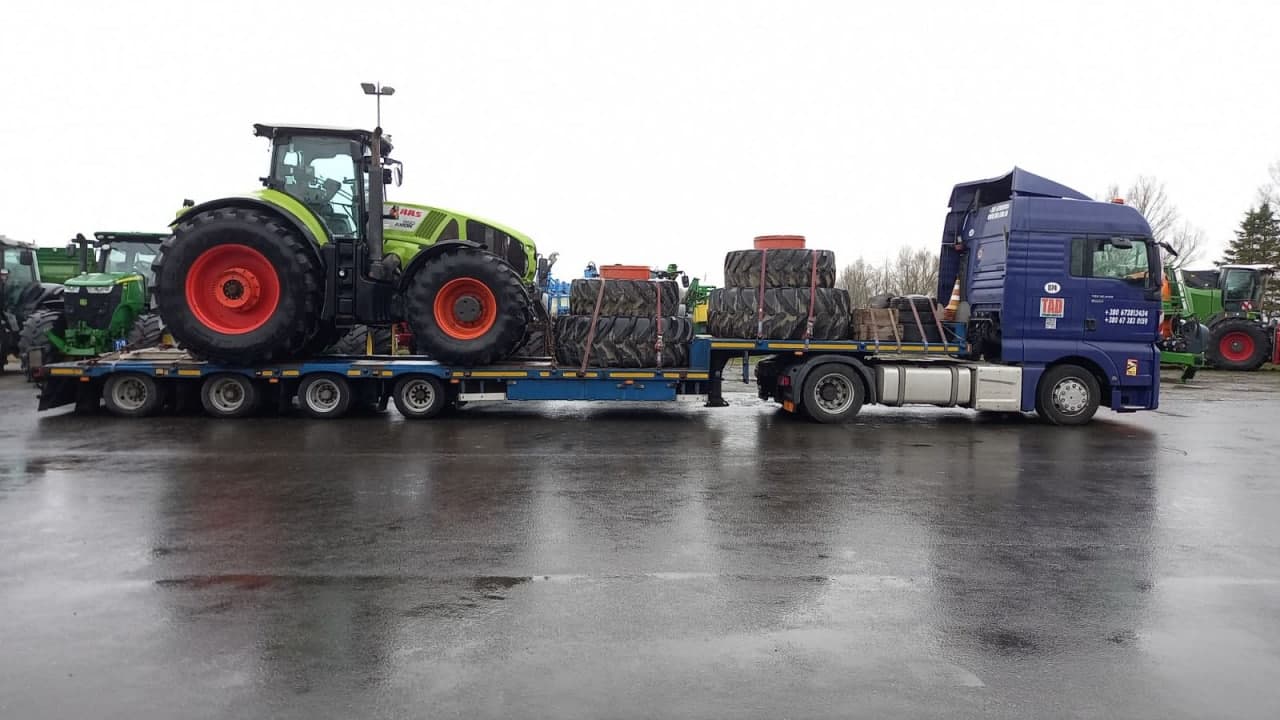 Перевозка тракторов Claas