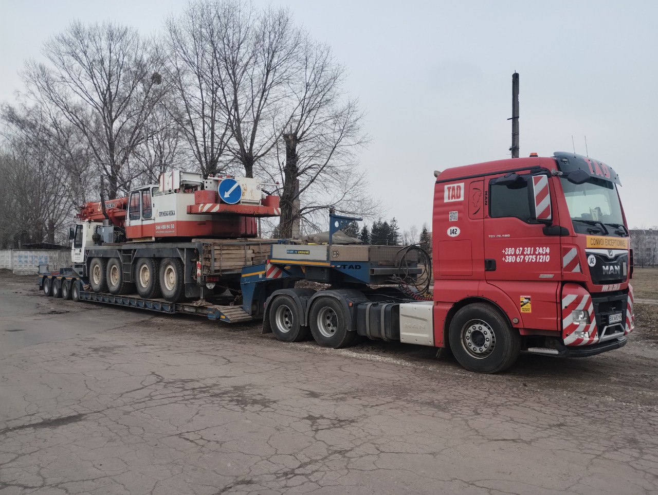 Transportation of the crane