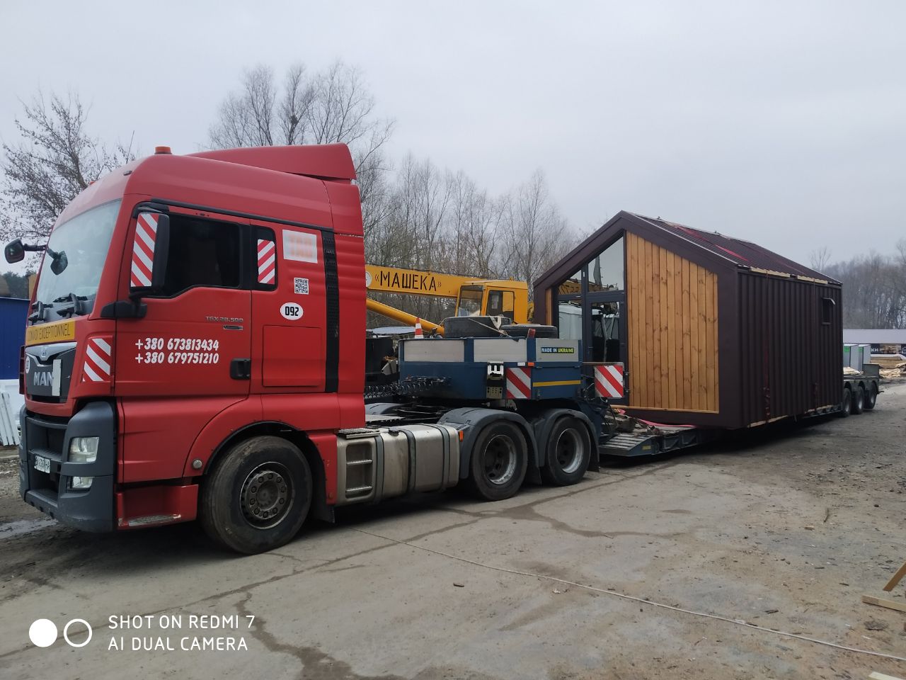 Delivery of houses and modular structures